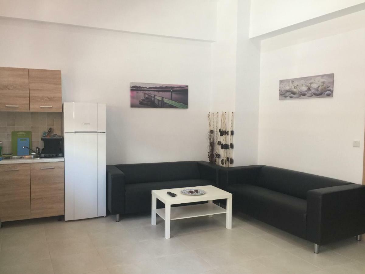 Sisifou Apartment Corinth エクステリア 写真